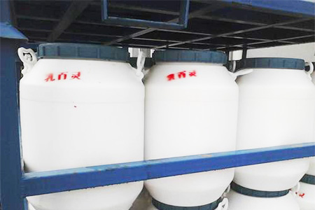 工業(yè)乳化劑乳百靈，適用于礦物油，蠟類的特殊乳化劑