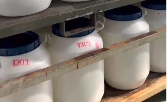 乳化劑E-1303：多領域應用的非離子型表面活性劑